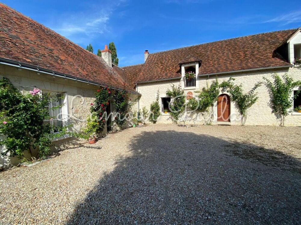 Belle propriété sur 1.34 ha, bordée par un ruisseau