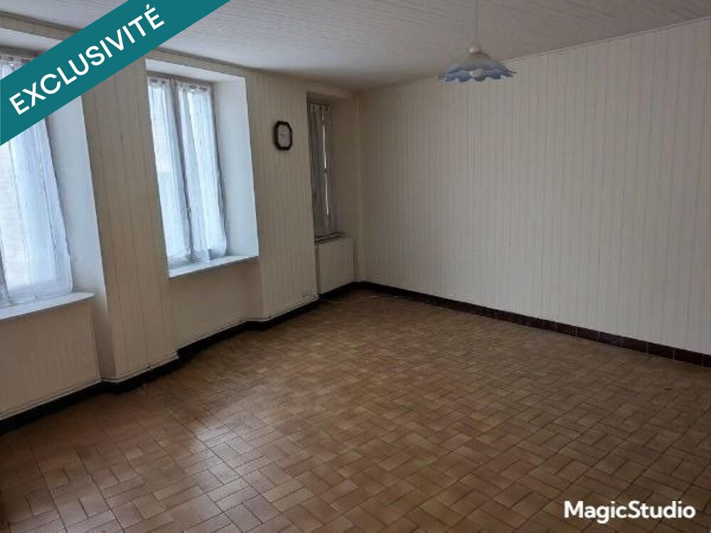 Vente Maison Maison de ville ancienne à fort potentiel – 110 m² habitables – Grand garage 80 m² SALINS LES BAINS ( JURA) Salins-les-bains