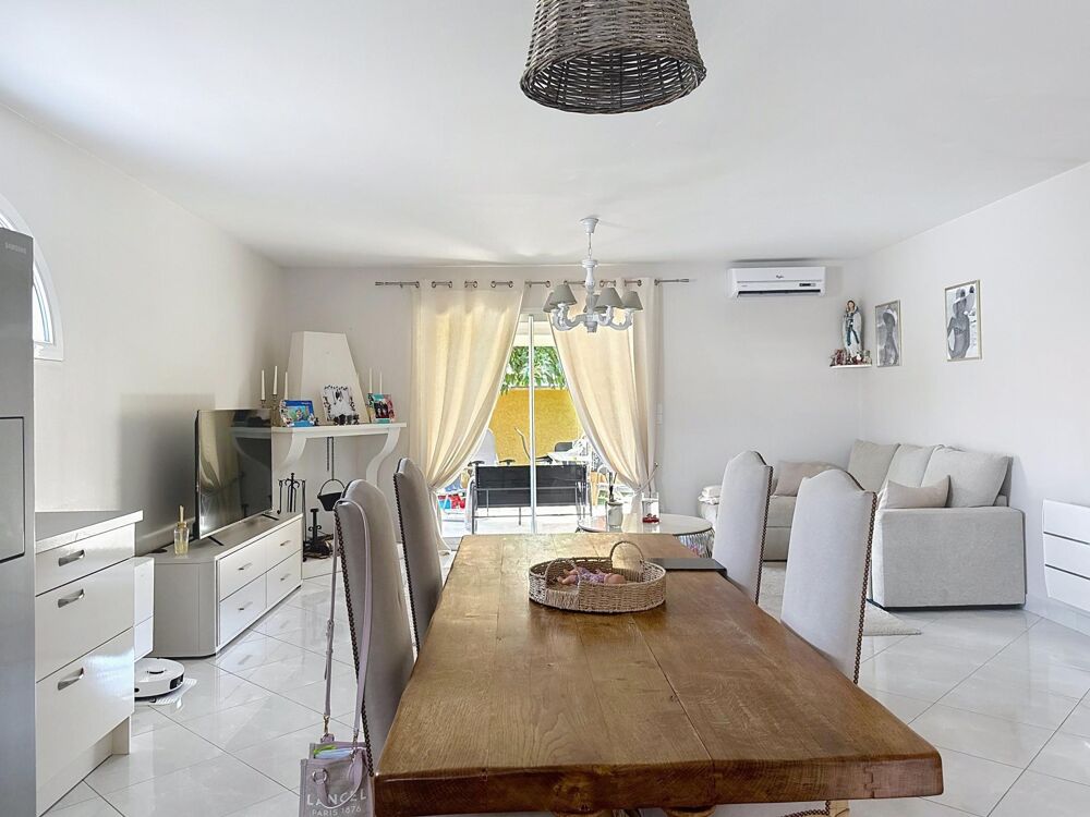 Vente Maison Sur la commune d'Irigny, limite Saint-Genis-Laval, venez découvrir cette belle maison individuelle datant de 2012. Irigny