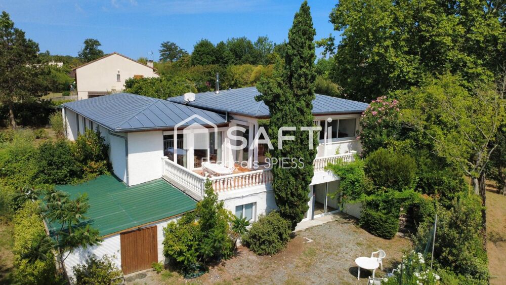 Villa d'architecte rénovée dans un ilôt de verdure