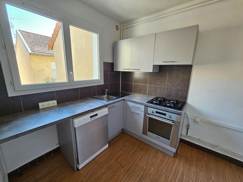 Vente Appartement Appartement F4 69 m² situé à 200 m du plan d' eau avec garage Vichy