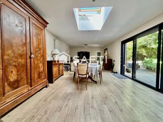  Maison � vendre 10 pi�ces 240 m�