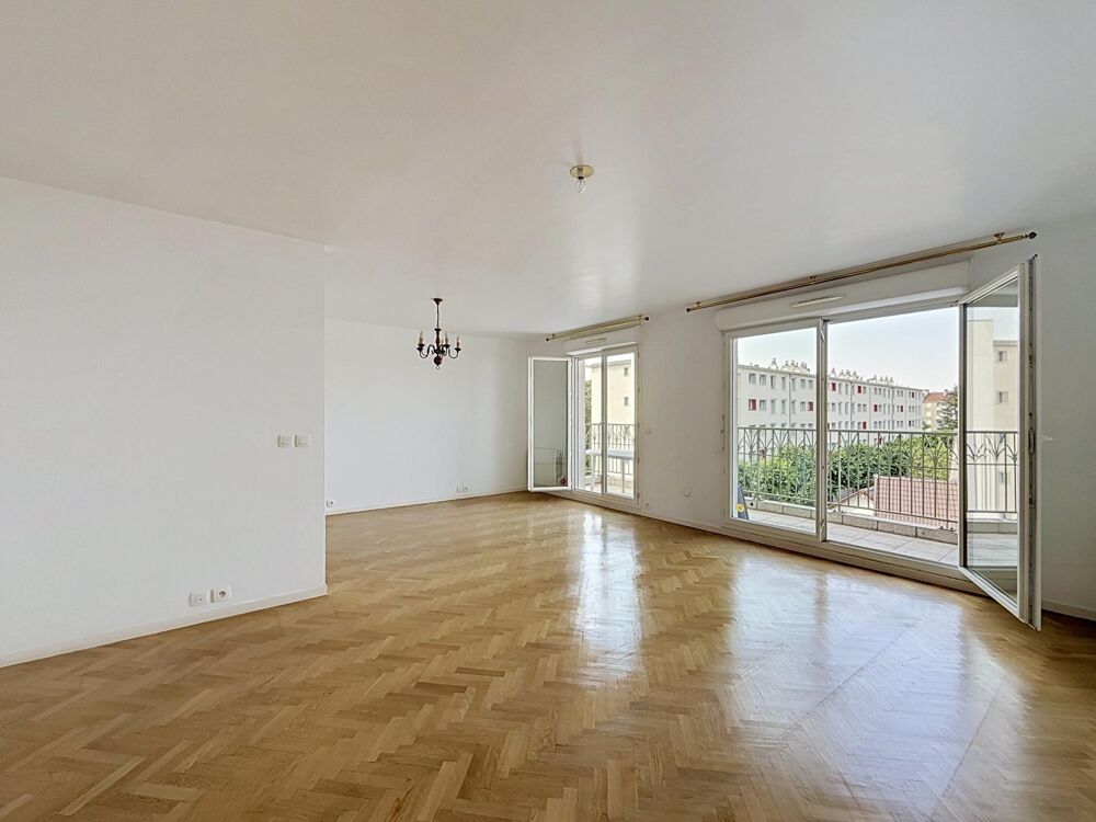 Vente Appartement À VENDRE – Superbe 3/4 pièces dernier étage  avec grand balcon et parking – Plateau de Vitry-sur-Seine Vitry-sur-seine