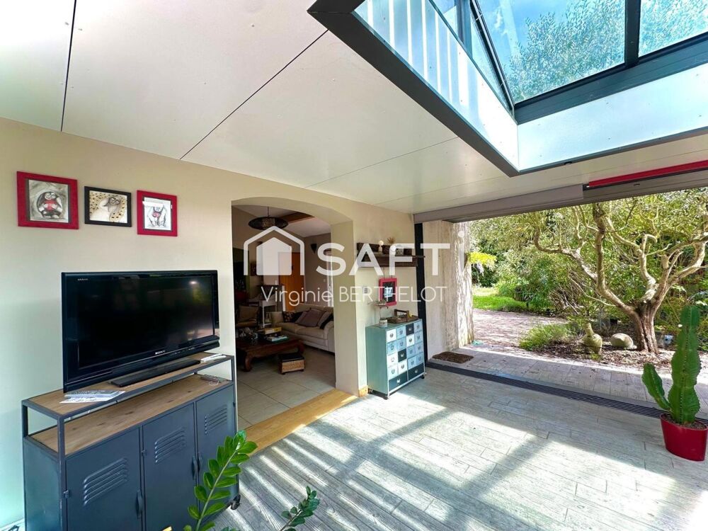 Vente Maison PAVILLON 3 CHAMBRES DONT 1 SUITE PARENTALE VERANDA / PERGOLA GARAGE /JARDIN  A SAINT-GELAIS! ! Saint-gelais