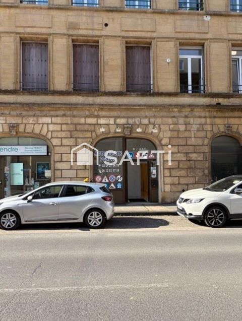 Local commercial id&eacute;alement situ&eacute; . 88421 08200 Sedan