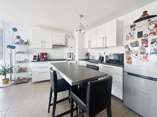  Appartement � vendre 3 pi�ces 69 m�