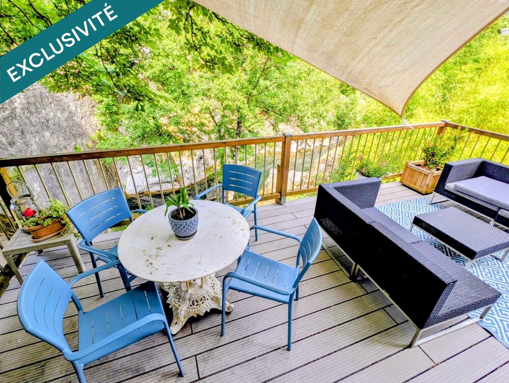 Au bord de rivière avec accès privative, maison en pierre entièrement rénovée