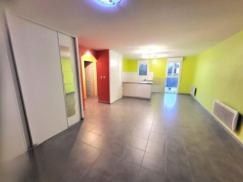   Au c�ur de MORESTEL, APPARTEMENT T3 de 61,24 m� au 1er �t. d'une petite  R�sidence de 2008 avec Parking Appartement - 3 pi�ce(s) - 61 m�