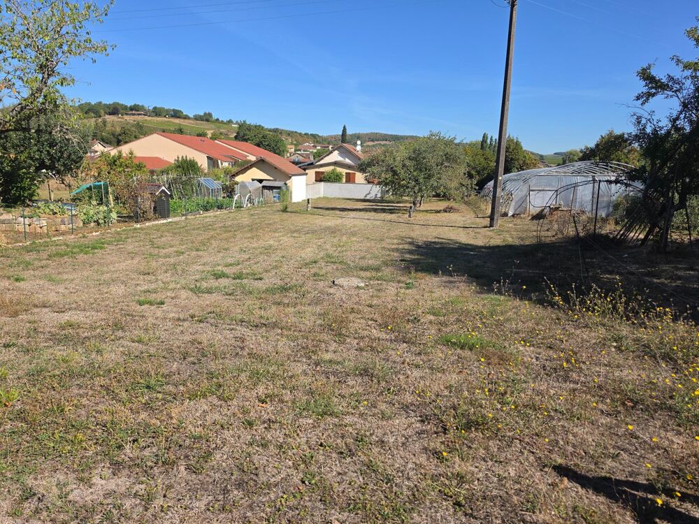 Vente Terrain Terrain 908 m² avec vue, au cœur d'un bourg vivant Lugny