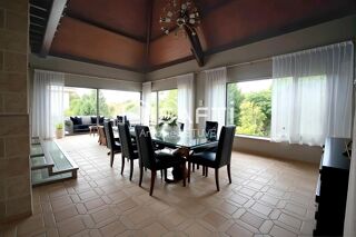  Maison  vendre 8 pices 434 m