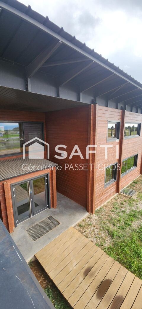   Bureaux spacieux avec deux terrasses idéalement situés 