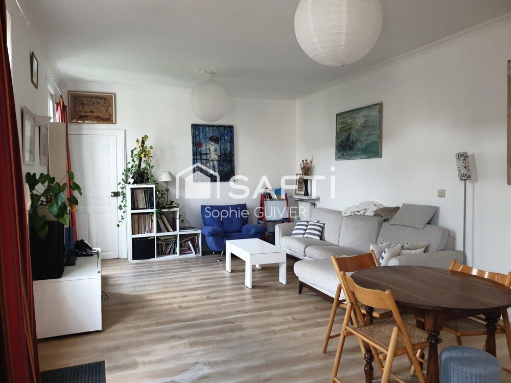 Vente Maison Maison 85 m² avec  2 Chambres et jardin sans vis-à-vis au centre de Château Gontier Chateau gontier sur mayenne