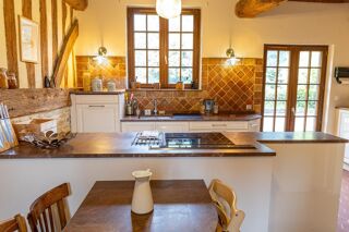  Propri�t�/ch�teau � vendre 7 pi�ces 223 m�