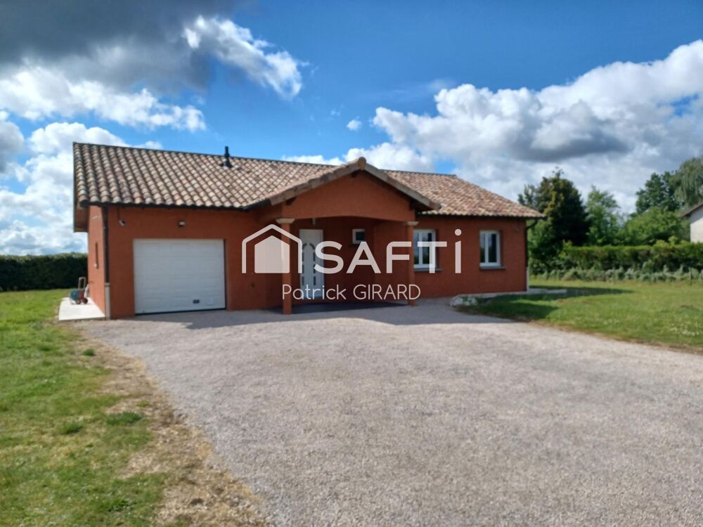 Maison disponible de suite en parfait état ,aucun travaux de rénovation à prévoir.