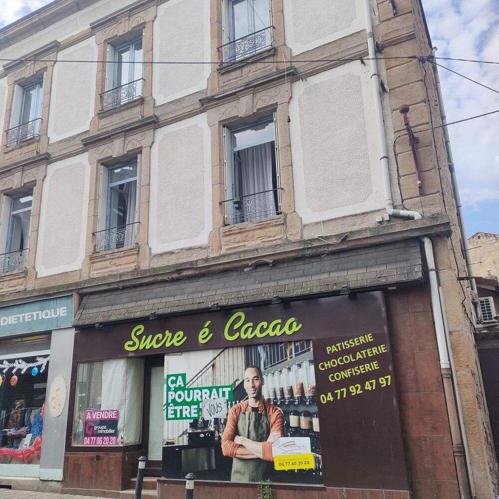 Vente Appartement Appartement de type F3 avec cuisine équipée récente avec local commercial au RDC. Pouvant être dissocié offrant la possibilité d Le chambon-feugerolles