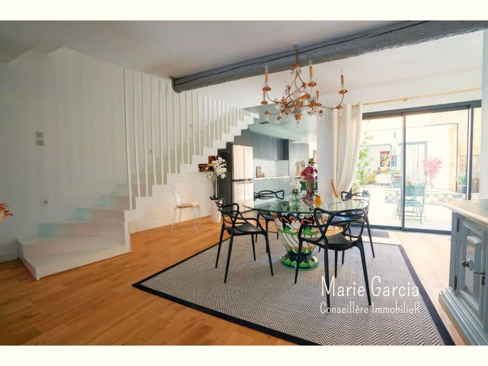 Maison de ville avec patio, coeur de Nîmes