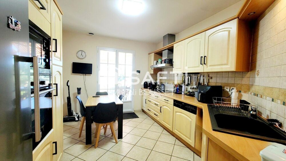 Vente Maison Maison T5 de 110m²,  trois chambres, veranda, terrasses, jardin de 3004m² arboré et clos, deux garages et un abri couvert, terra Cardeilhac