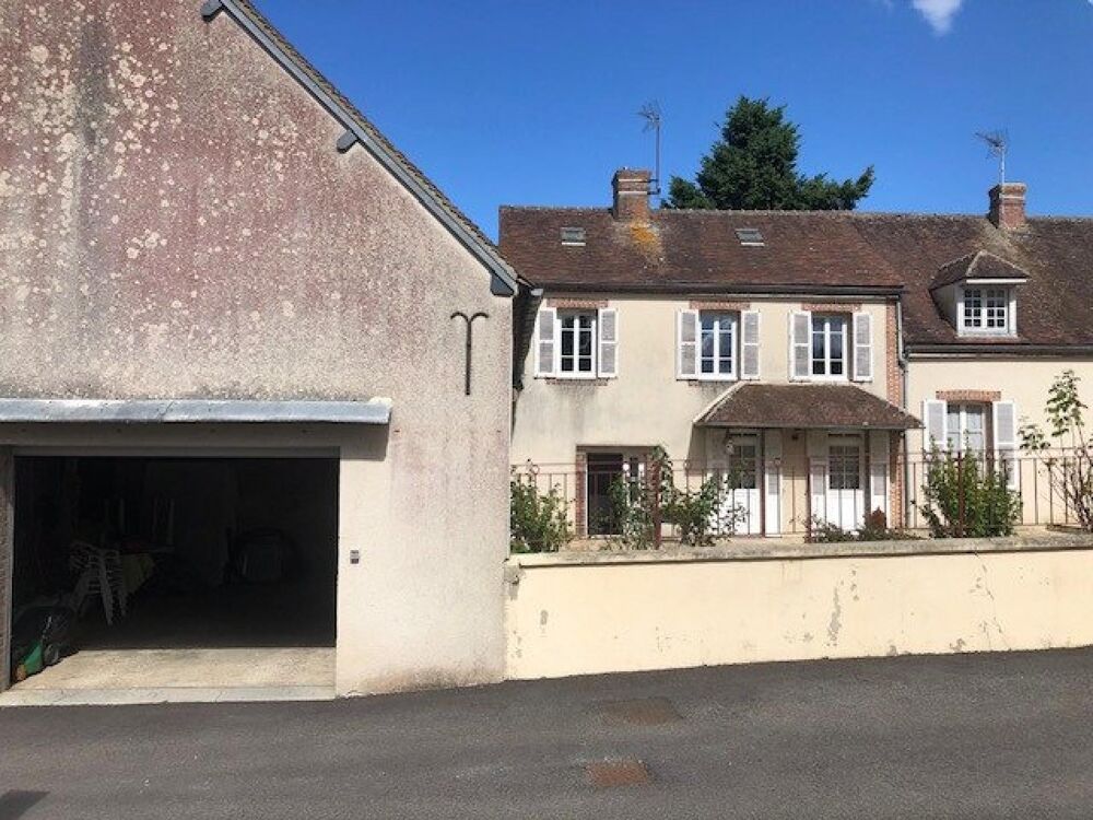 Maison de village avec terrain très agréable, en impasse