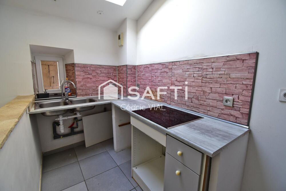 Vente Maison Maison de village avec GRAND jardin à Mezel 04 Mezel