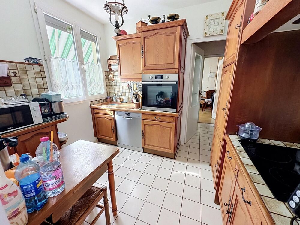 Vente Maison Potentiel, 3 chambres, sous-sol total, beau jardin Senlis