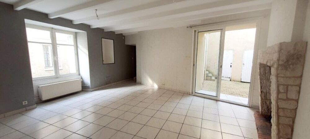 JOLIE MAISON DE BOURG!!!