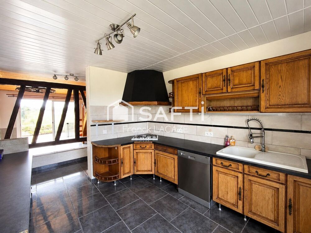 MAISON AUTHENTIQUE AU CALME DANS LES GERS