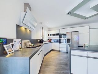  Maison � vendre 5 pi�ces 184 m�