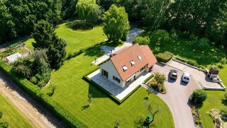 Vente Maison 125m² Gonneville-Sur-Mer, 3 ch, 2 garages, Dépendance. Gonneville-sur-mer