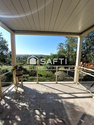  Maison � vendre 6 pi�ces 215 m�