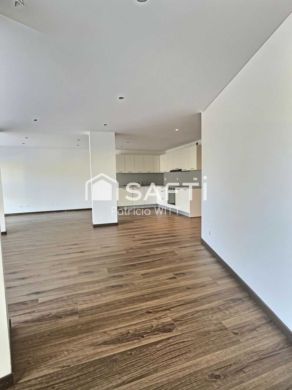T3 de 89 m² : espace, tram et Genève !
