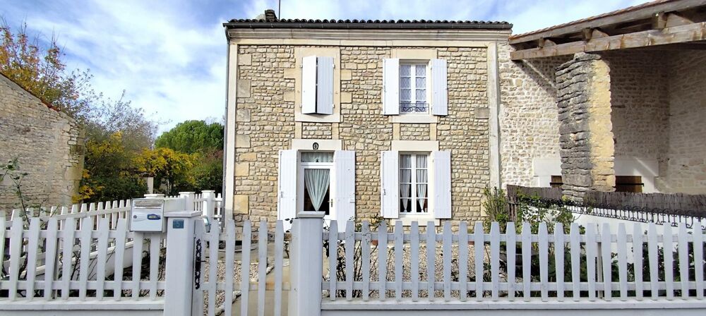 Vente Maison Maison lumineuse 110 m², dépendances, campagne Poursay-garnaud
