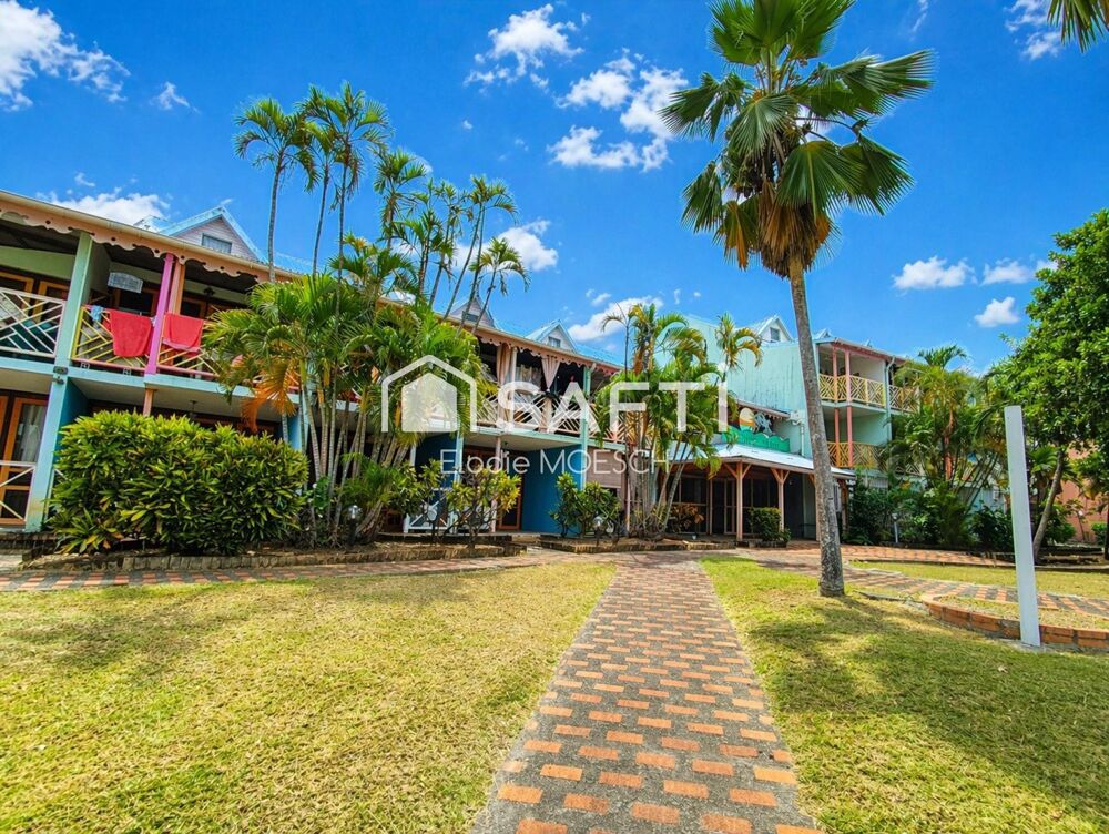 Vente Appartement Studio à 5 minutes à pieds d'une des plus belle plage de l'ile ! Sainte-anne