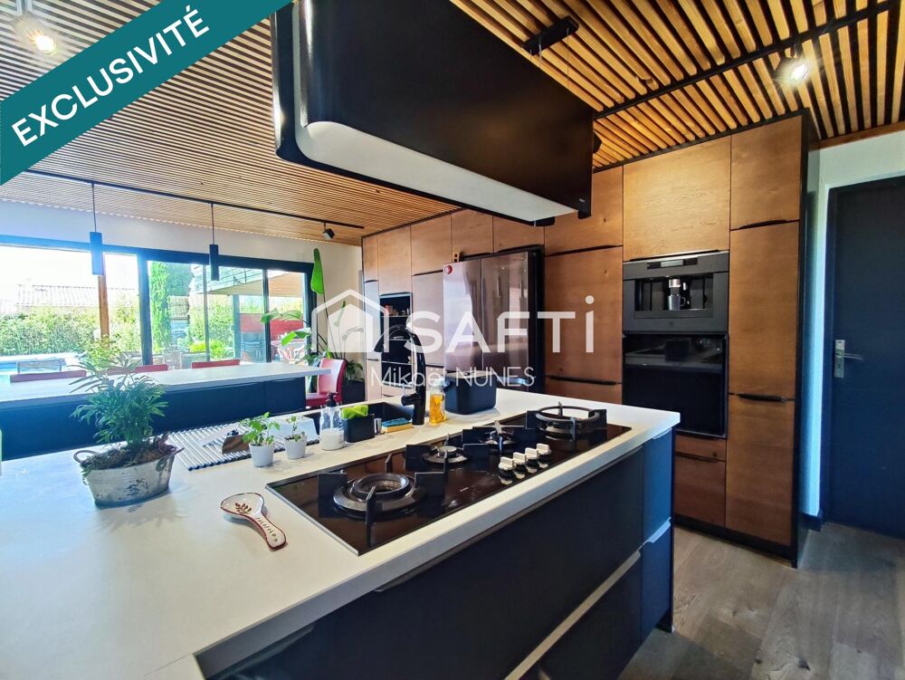 Vente Maison LHERM - Maison T7 de 280 m² - Piscine - 5 chambres. Lherm