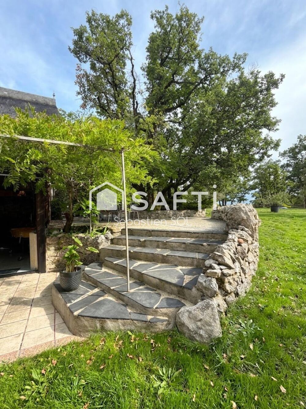 Vente Maison Maison en pierre du XVIIIe siècle – 230 m² – 5 chambres – 8,5 hectares Barguelonne en quercy