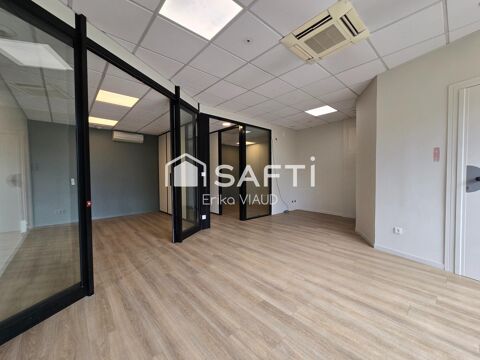 Local commercial avec une belle visibilit&eacute; 98333 17700 Surgeres
