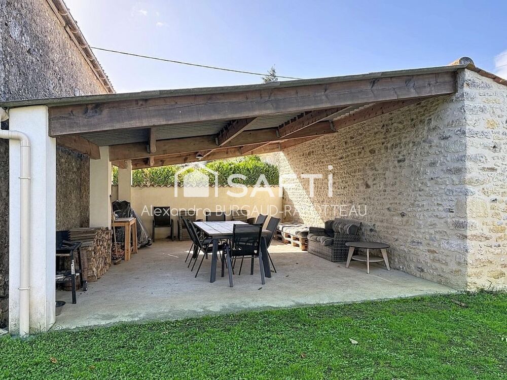 Vente Maison Très jolie maison d'environ 133 m2  dans un hameau à Retaud Retaud