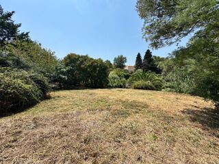  Terrain à vendre 740 m²