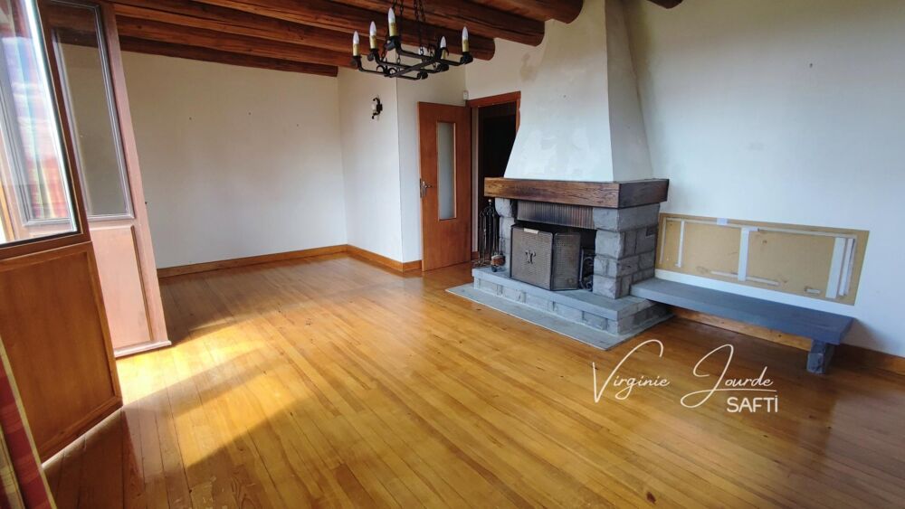 Vente Maison Maison familiale avec superbe vue dégagée – Sous-sol complet Brousse