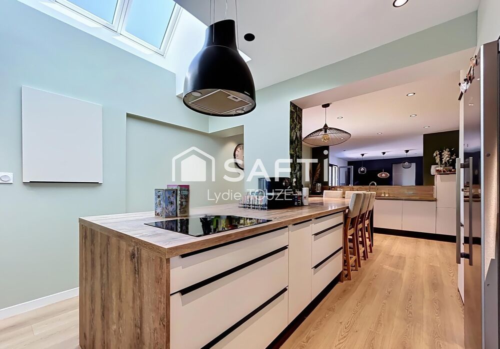 Maison spacieuse de 245 m2 - 5 chambres - Tourlaville