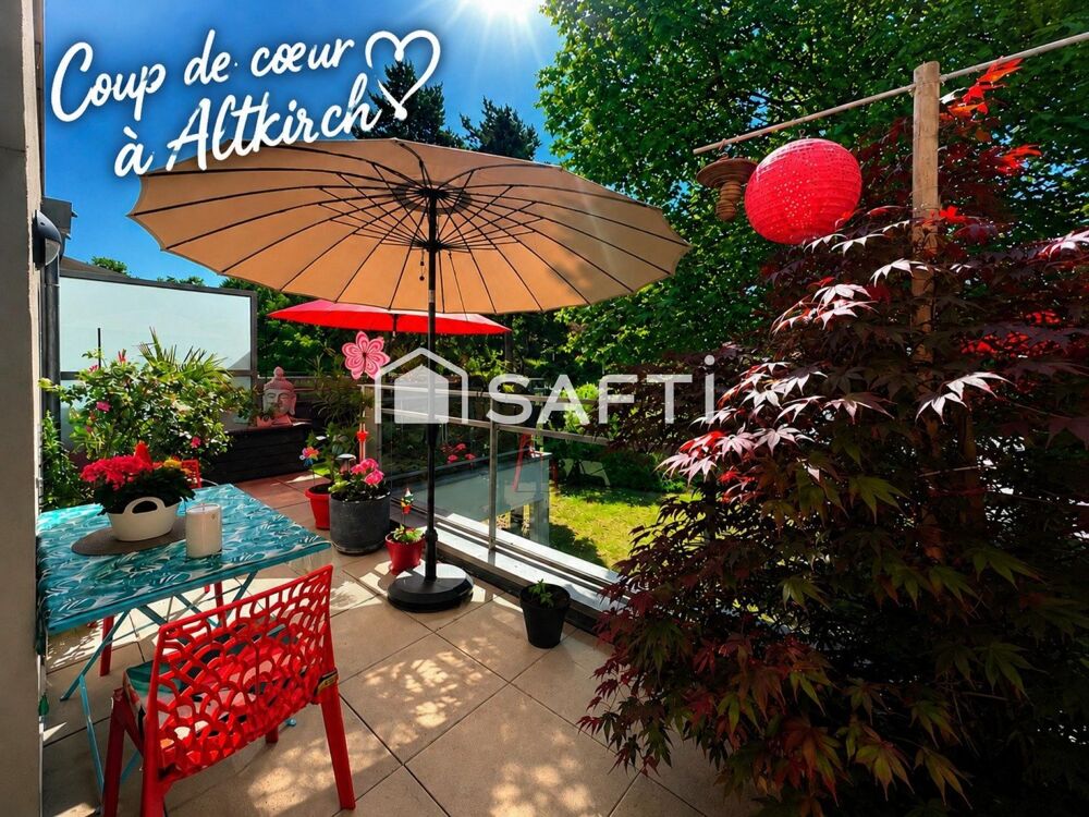Appartement T4 en dernier étage avec deux parkings et un garage en sous sol et une cave