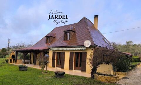  P�rigourdine familiale de 143 m� avec d�pendances Maison - 7 pi�ce(s) - 143 m�