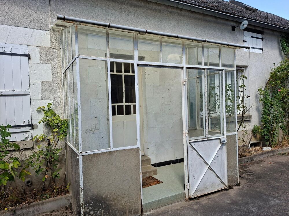 Fermette, dépendances, grand terrain constructible