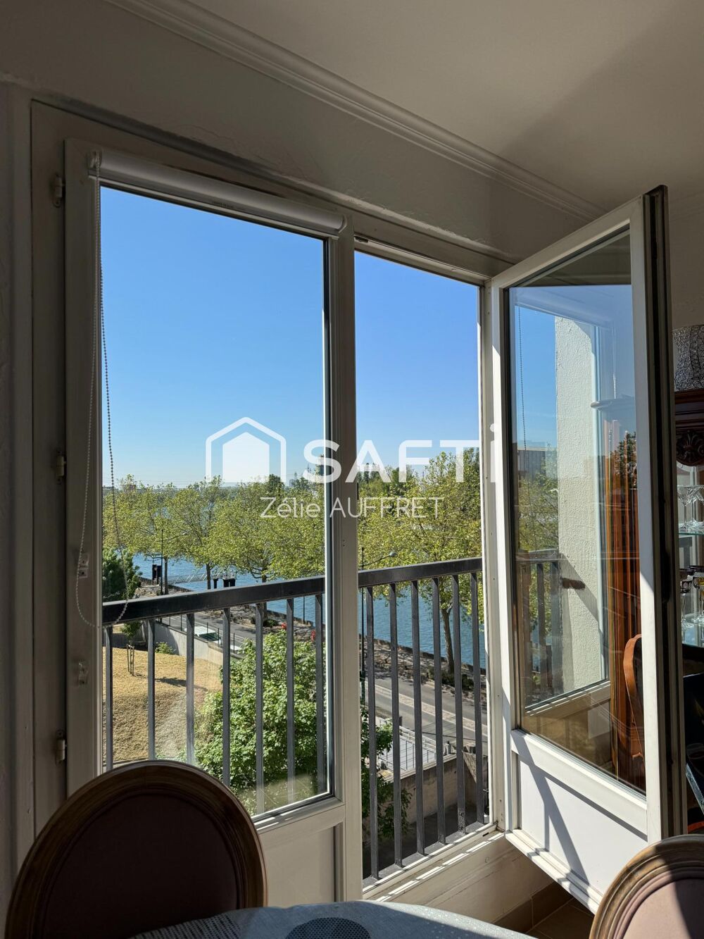Appartement lumineux avec vue dégagée sur la Seine