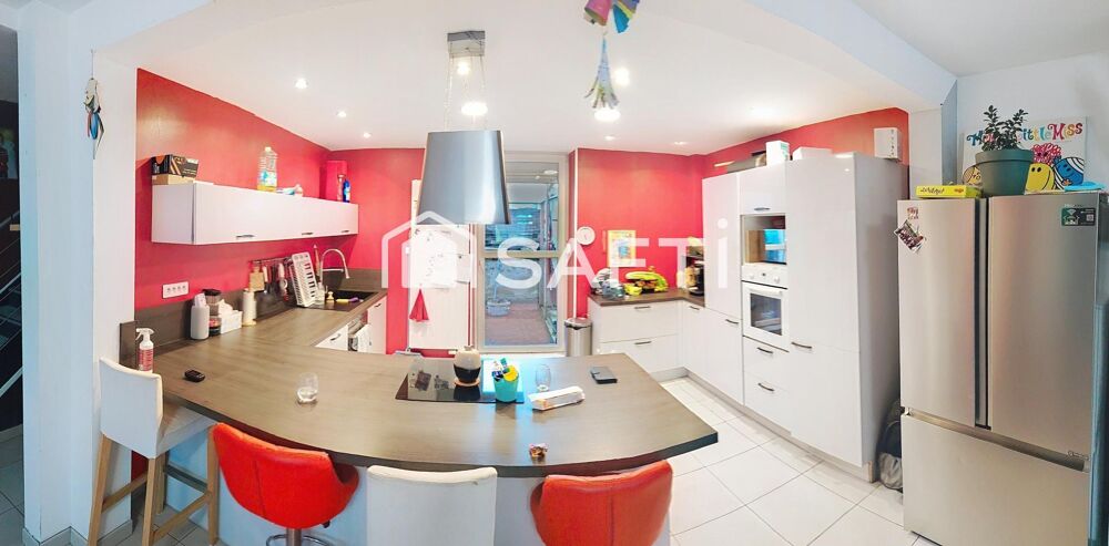 Vente Maison maison  comprenant un beau s�jour avec cuisine int�gr�e ouverte avec acc�s direct terrasse et jardin comprenant 4 chambres dont Varangeville