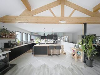  Maison � vendre 5 pi�ces 203 m�