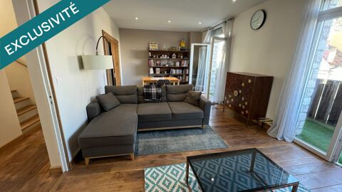   Gare + Tramway � 1 min � pied, 5 p, 4 chambres, double garage, jardin clos sans vis � vis. Maison - 5 pi�ce(s) - 102 m�