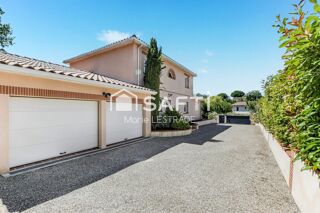  Maison à louer 6 pièces 163 m²