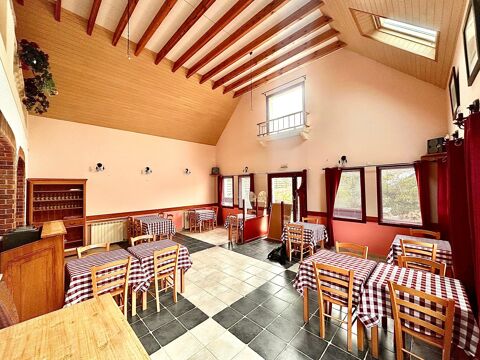 Un restaurant de caract&egrave;re au c�ur de Tr&eacute;gastel, offrant volume, charme et v&eacute;ritable potentiel de d&eacute;veloppement. 378000 22730 Tregastel