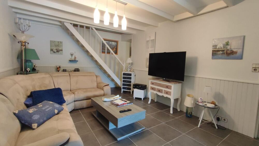 Maison chaleureuse avec piscine en campagne