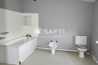  Immeuble à vendre 179 m²